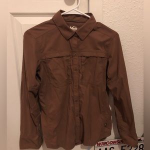 REI safari button up sun shirt